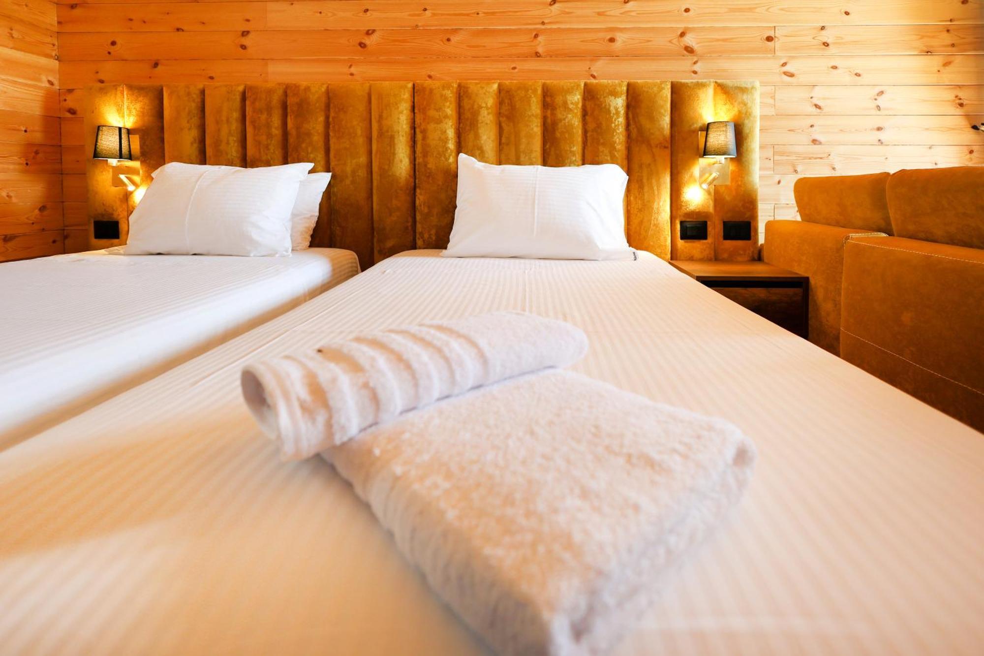 Bujtina Kapinova Hotel Берат Екстериор снимка