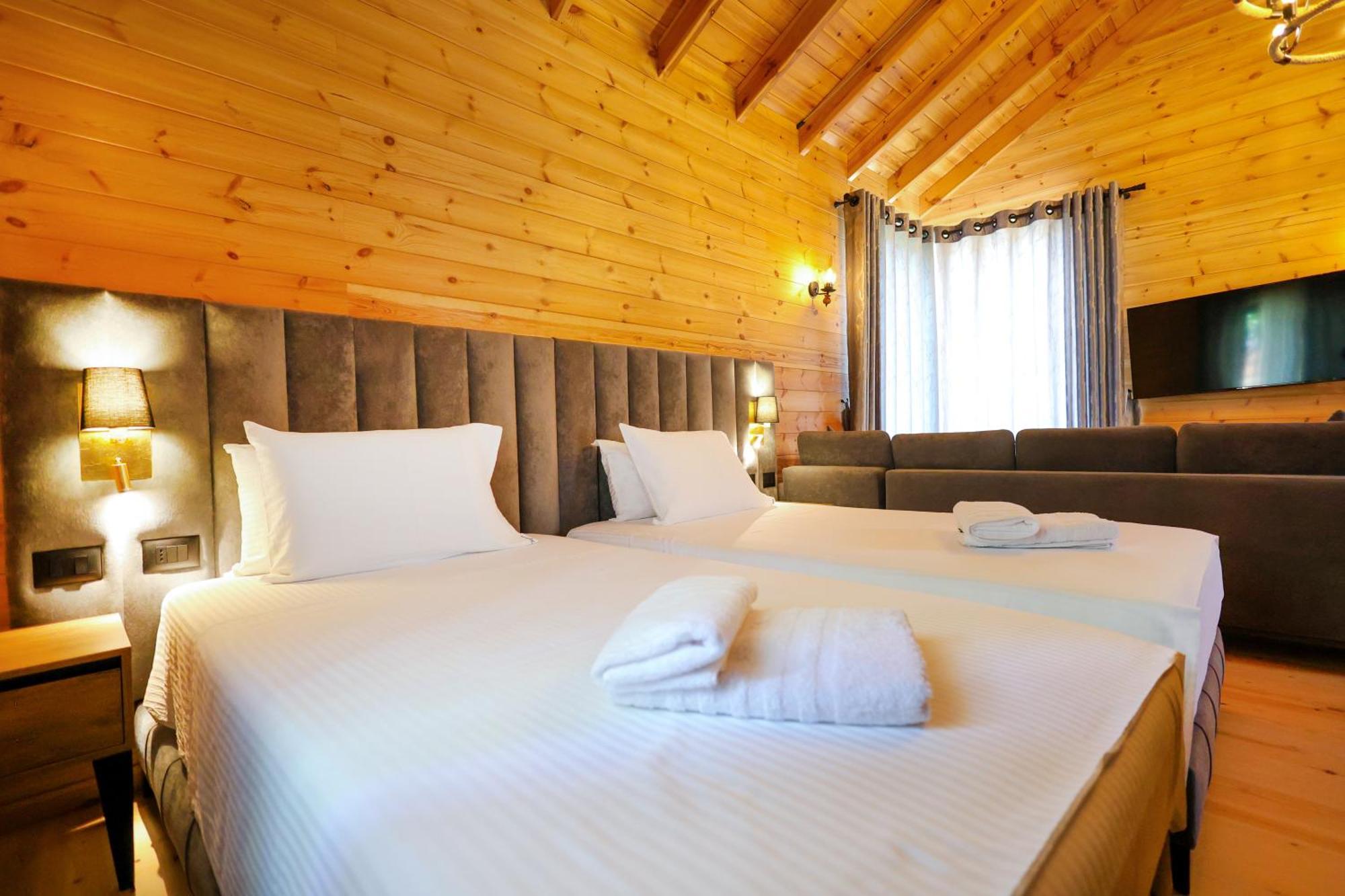 Bujtina Kapinova Hotel Берат Екстериор снимка