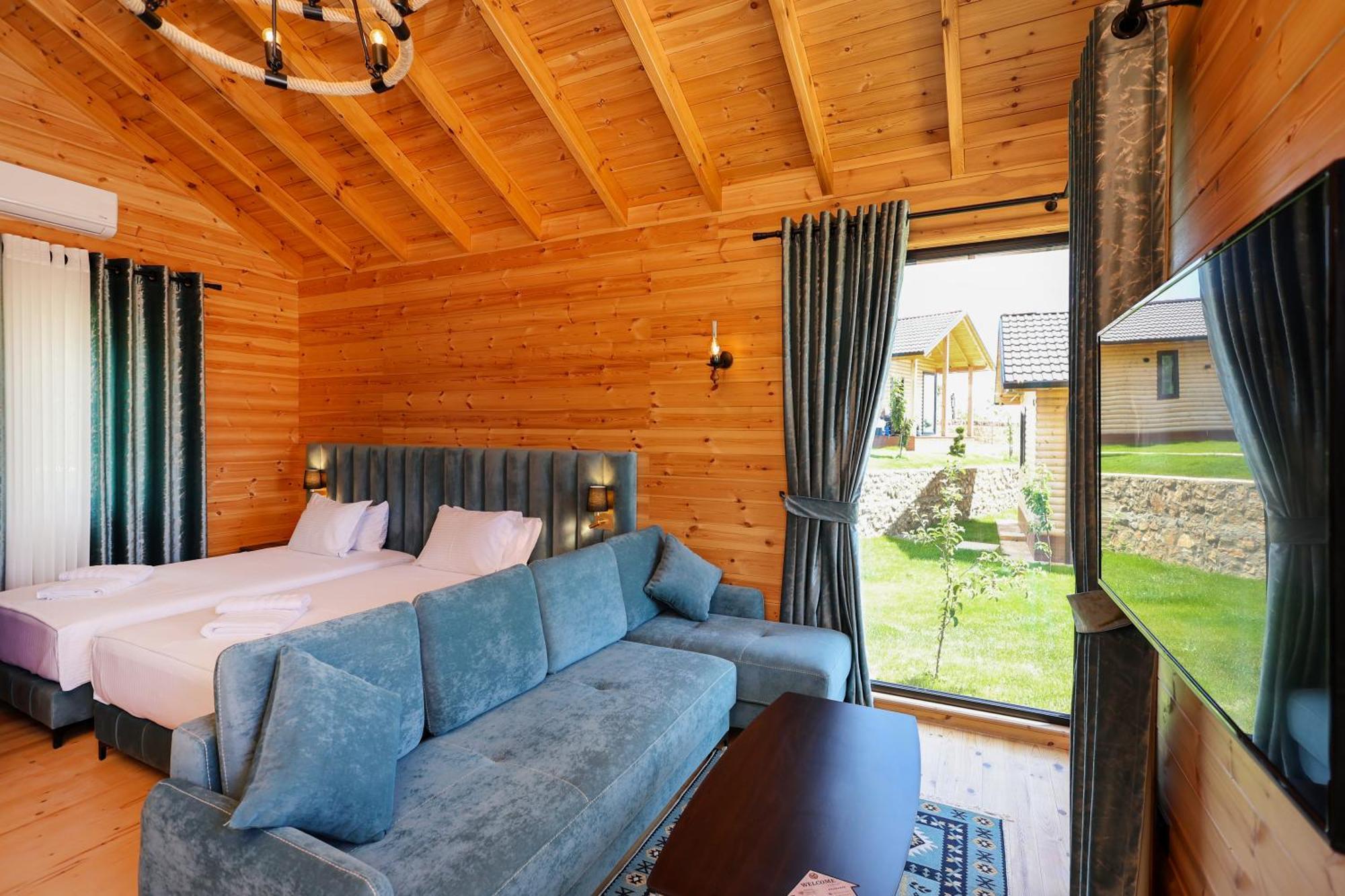 Bujtina Kapinova Hotel Берат Екстериор снимка